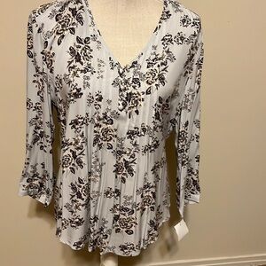 Fun 2 fun brown floral blouse. Sz medium
